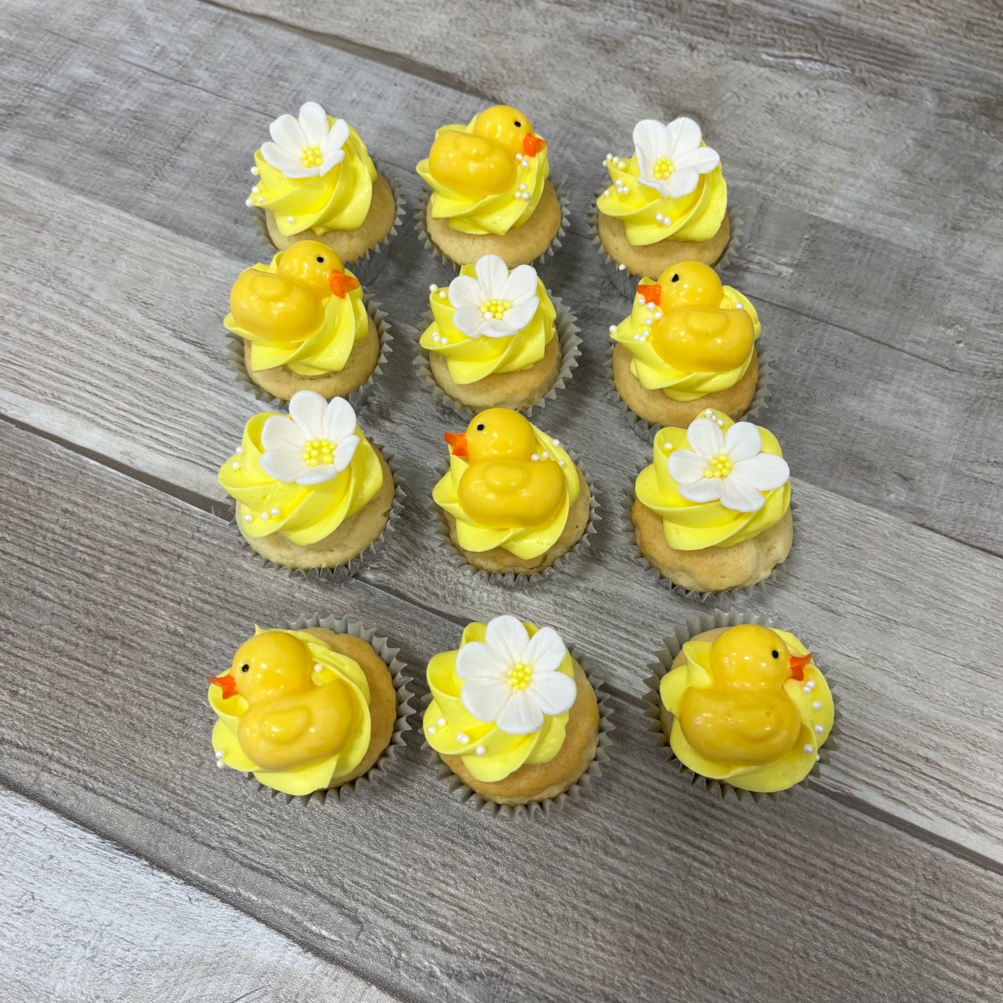 Pâques 2026: Mini cupcakes fleurs et canard