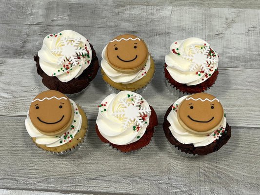 Cupcakes format régulier temps des fêtes 2025 : blanc, biscuits visage de pains d'épices et flocons (3 biscuits)