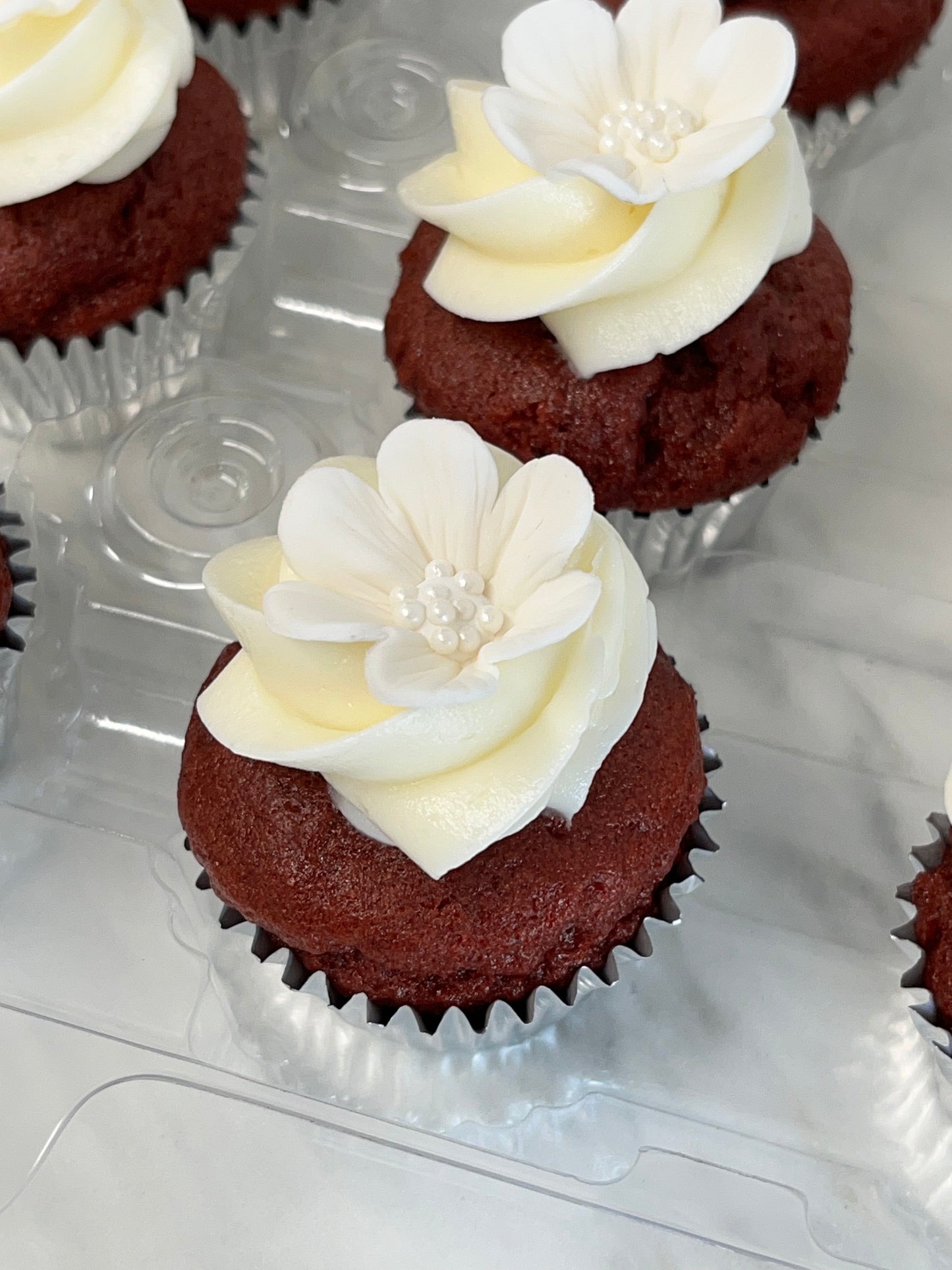 Minis Cupcakes fleurs blanches