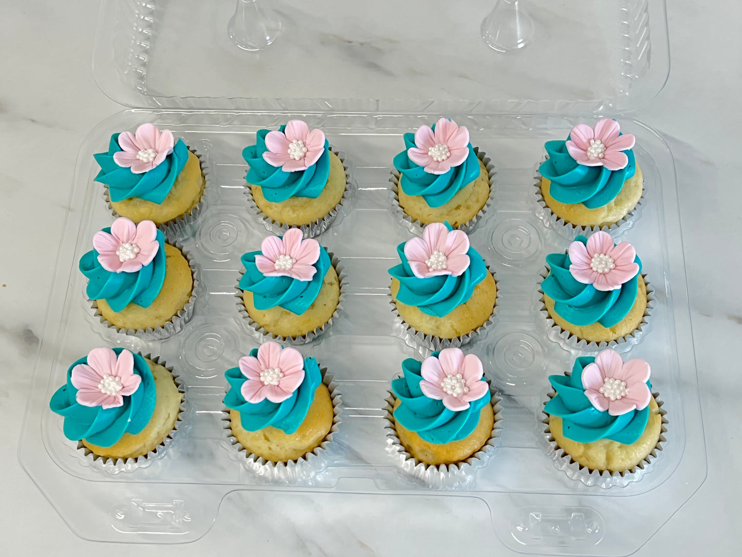 Minis Cupcakes Fleurs et turquoise