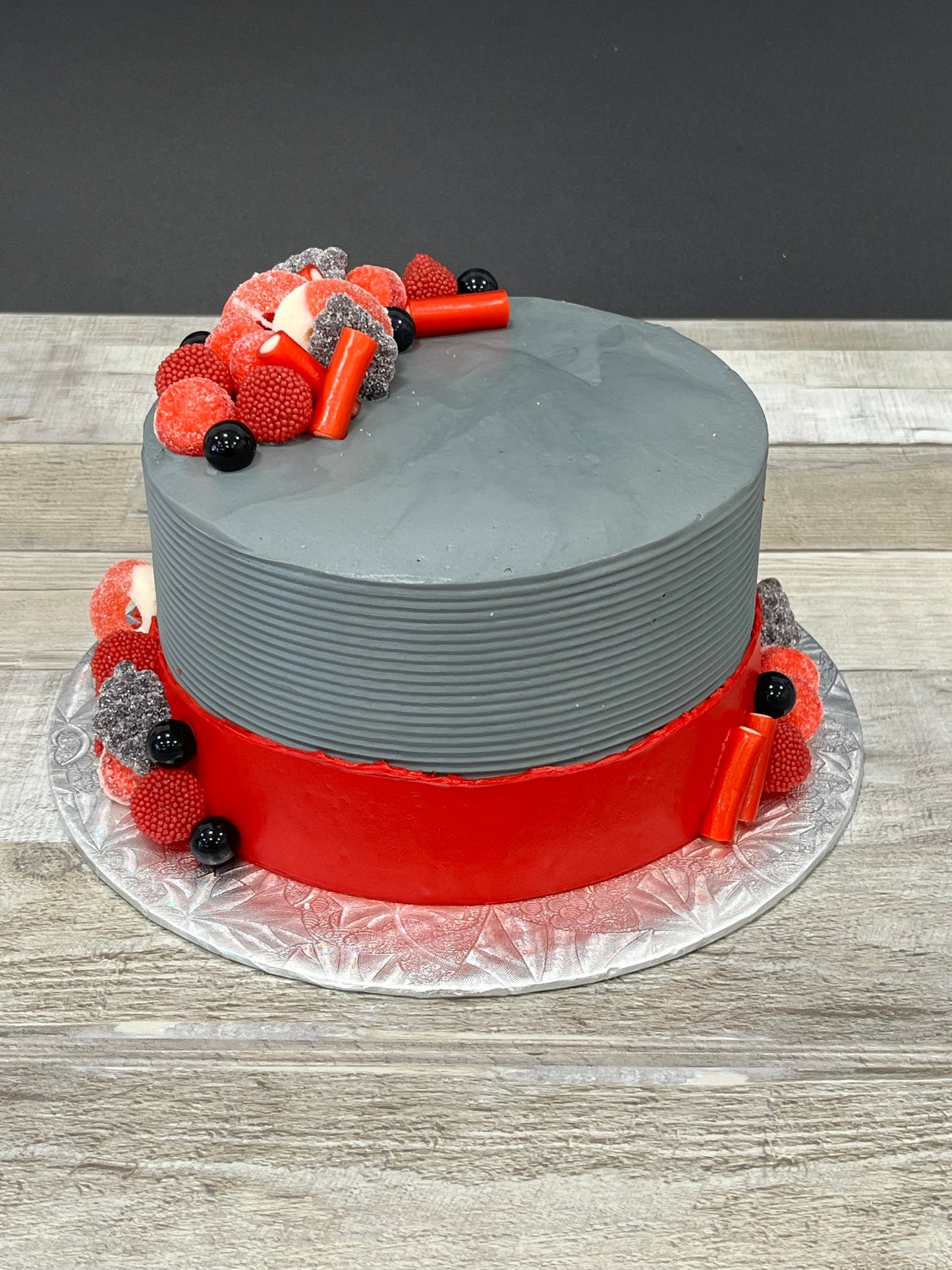 Festin de bonbons : gris et rouge