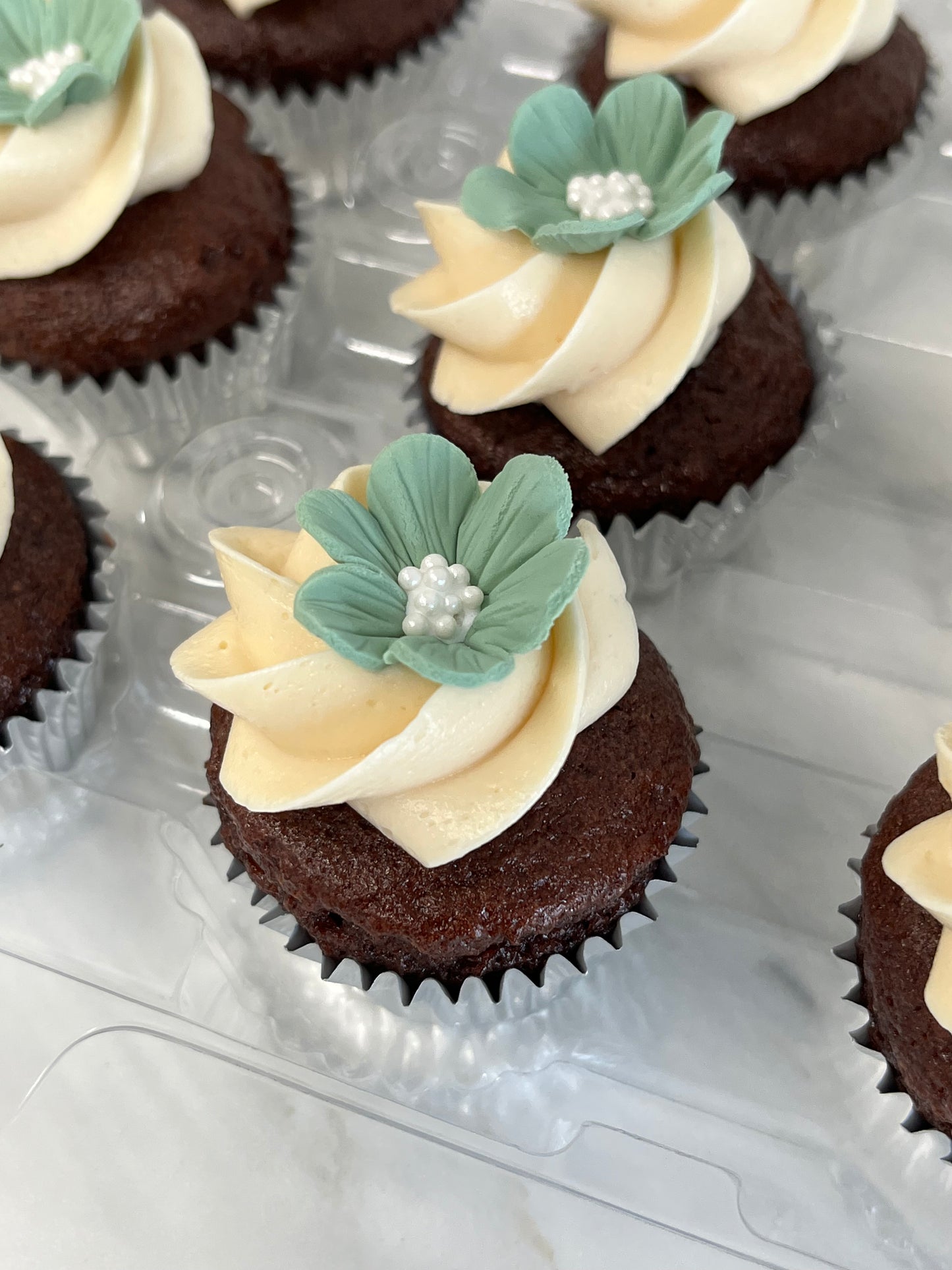 Minis Cupcakes beige et sauge