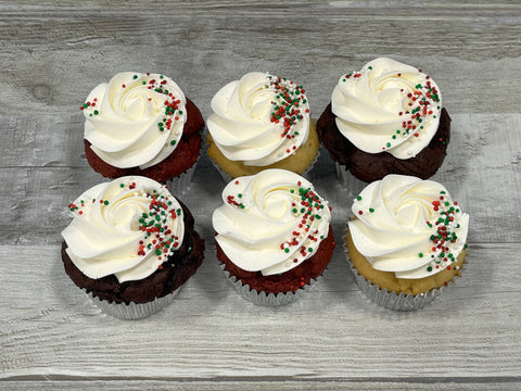 Cupcakes format régulier temps des fêtes 2025 : blanc et sprinkles