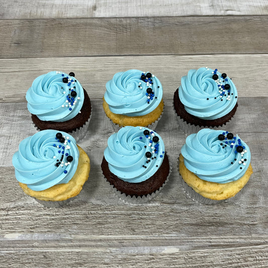 Cupcakes format régulier tourbillons de bleu