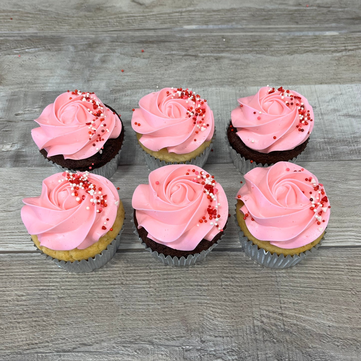 Cupcakes sprinkles rose