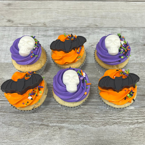 Cupcakes Halloween 2024 : squelettes et chauve-souris