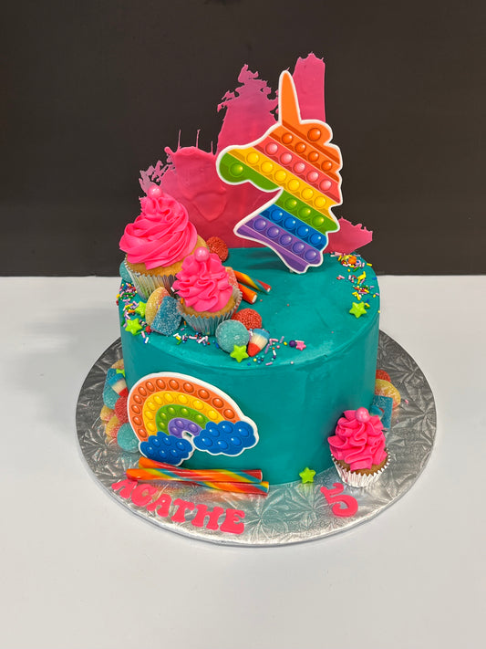 Gâteau thématique Imaginacake : Licorne arc en ciel Pop It