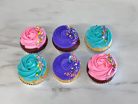 Cupcakes de couleur: rose-mauve-turquoise